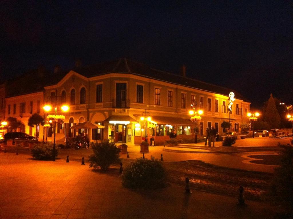 Arany Strucc Hotel Koszeg Exterior photo